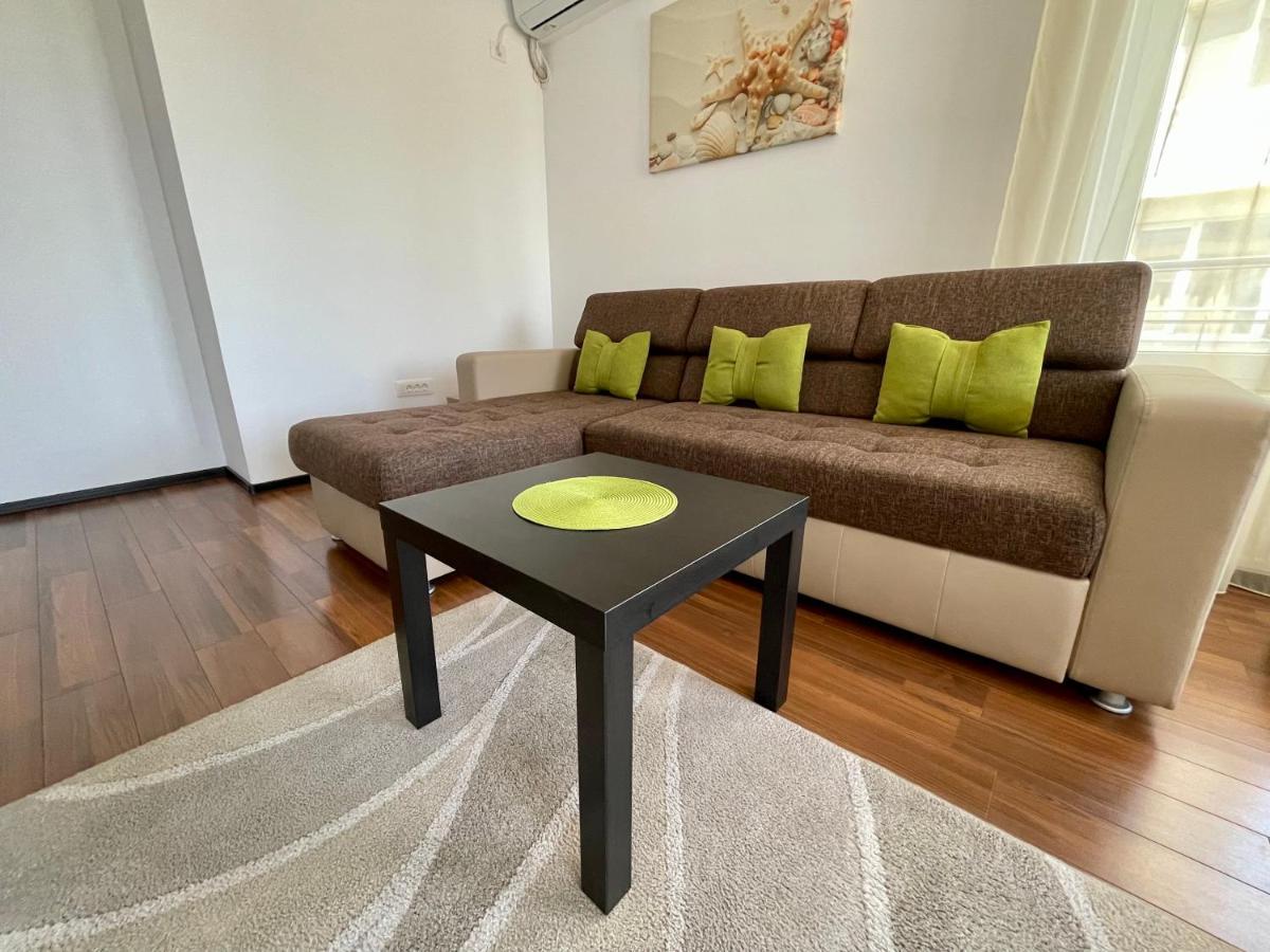 Alcomar Apartment - Summerland Mamaia Extérieur photo