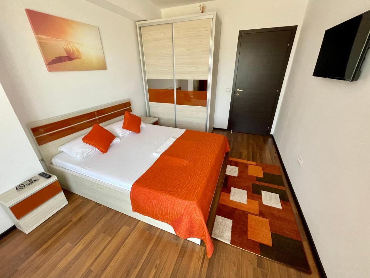 Alcomar Apartment - Summerland Mamaia Extérieur photo